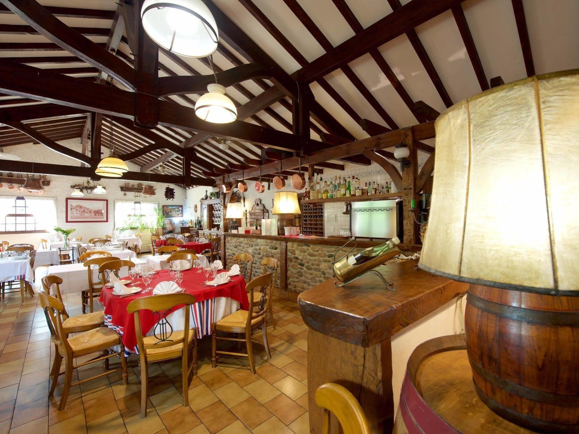 Auberge Chez Tante Ursule Cambo-les-Bains Kültér fotó