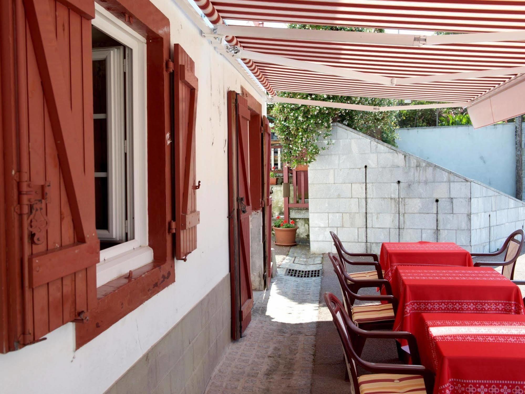 Auberge Chez Tante Ursule Cambo-les-Bains Kültér fotó